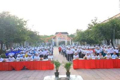 GIÁO VIÊN TRƯỜNG TIỂU HỌC HÀNH TÍN TÂY HƯỞNG ỨNG CHẠY OLYMPIC